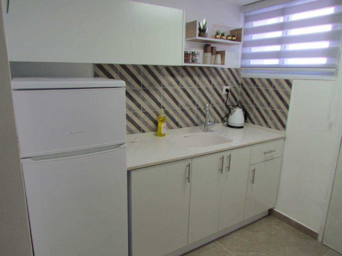 Eleni Apartment エイラート エクステリア 写真
